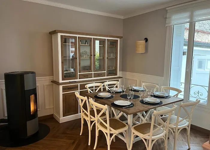 Jolie Maison Proche Des Commerces Et De La Feriehus *